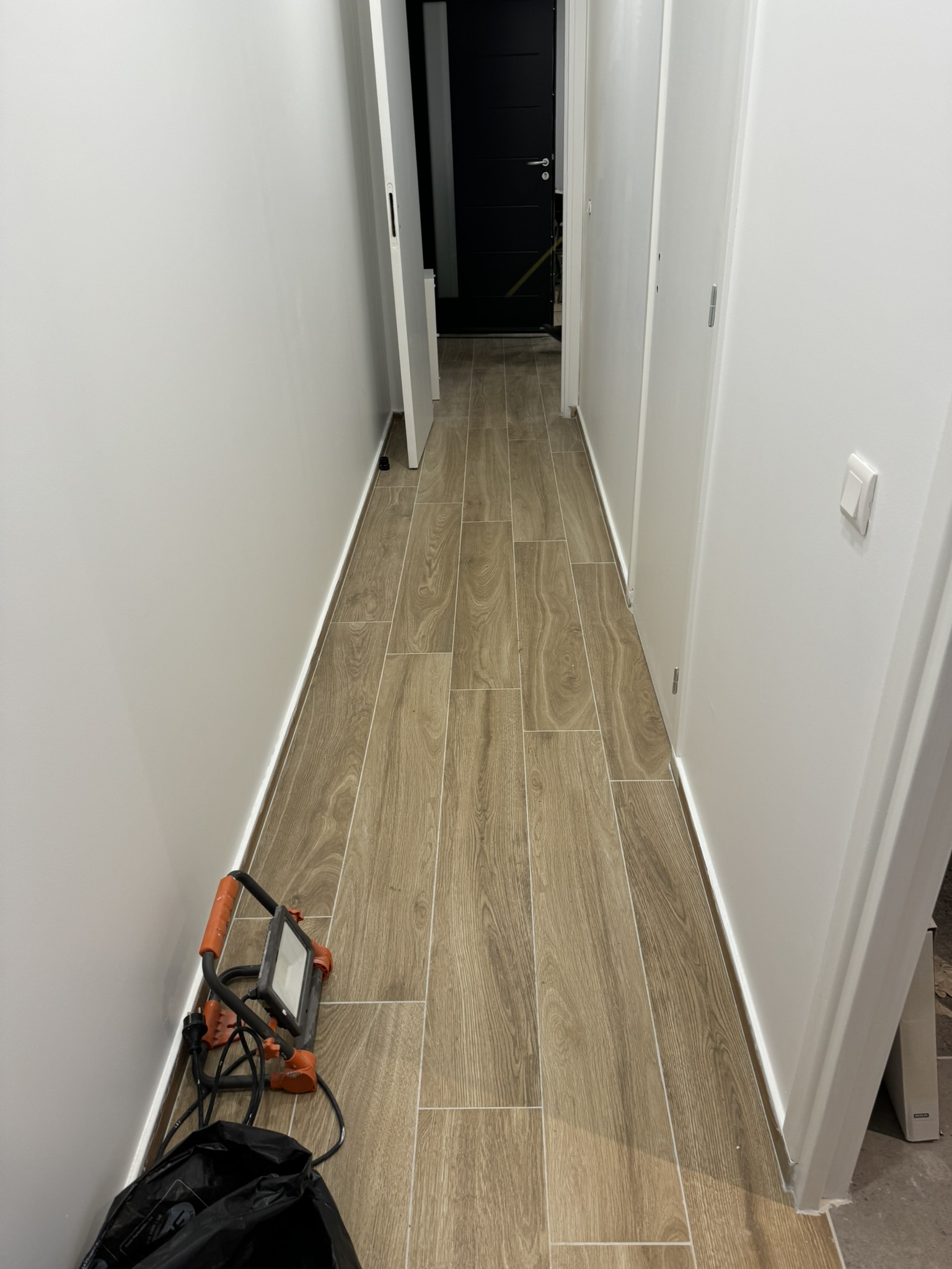 Peinture salon moderne